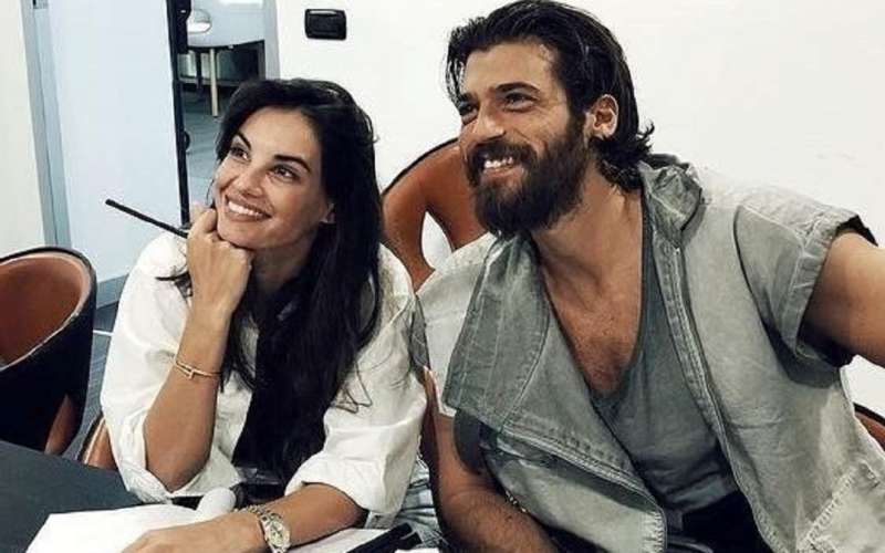 Can Yaman z lepo Francescho.