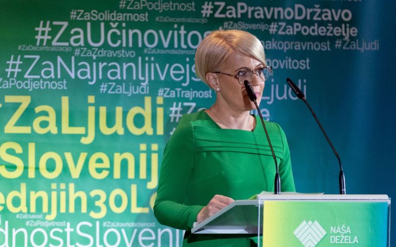aleksandra pivec, naša dežela.jpg