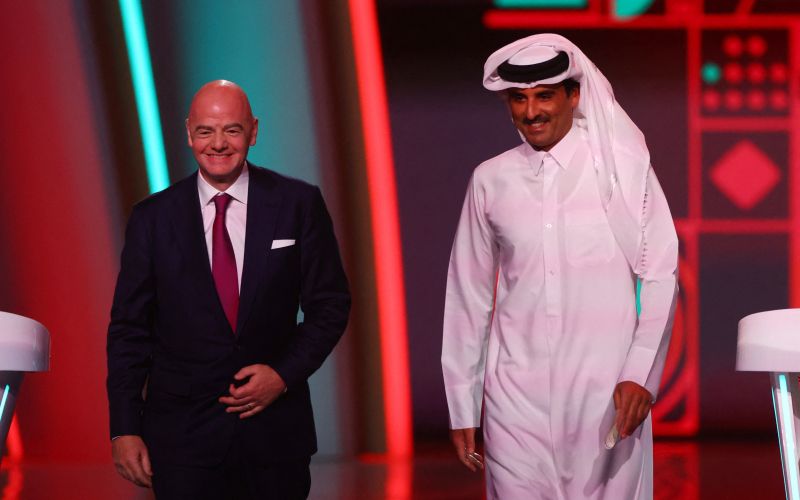 Gianni Infantino Emir of Qatar Sheikh Tamim bin Hamad al-Thani 22 re.JPG