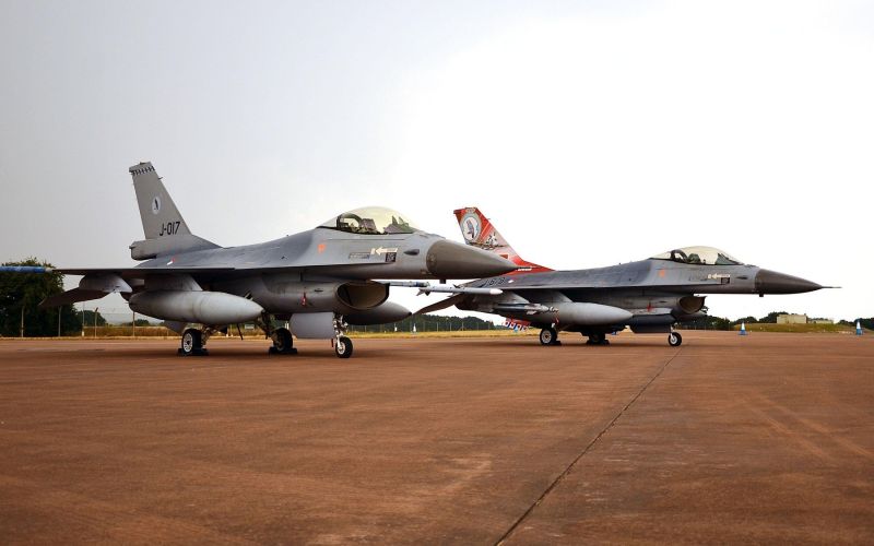 F-16