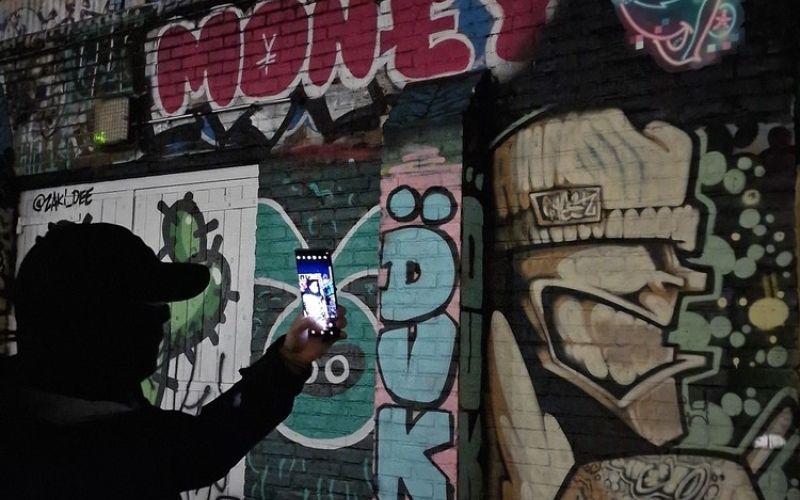 Fat Cap Sprays x Samsung (3).jpg