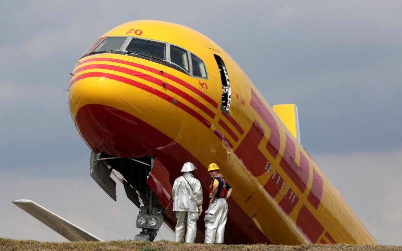 tovorno-letalo, dhl, juan-santamaria