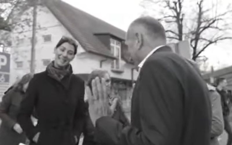 Dominika Švarc Pipan, Janez Janša.JPG
