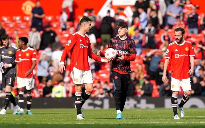 ronaldo united garnacho pm.jpg