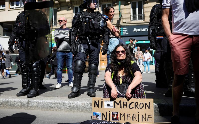 francija, demonstracije, fašizem, volitve v franciji