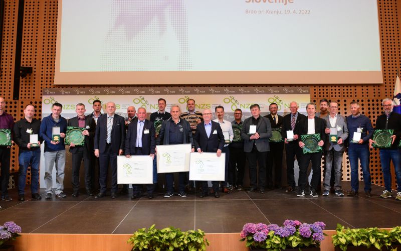 nzs, skupščina, priznanja in plakete