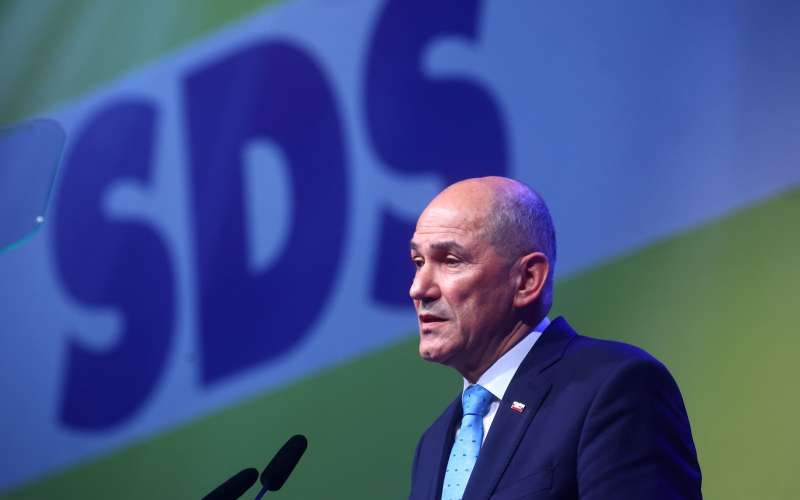 konvencija sds medvode 2022 bobo8.JPG