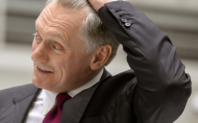 dmitrij peskov.jpg
