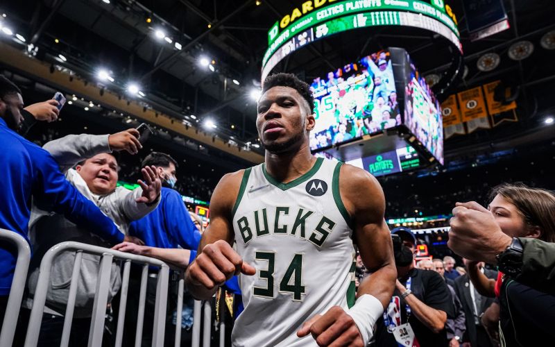 Giannis Antetokounmpo.jpg