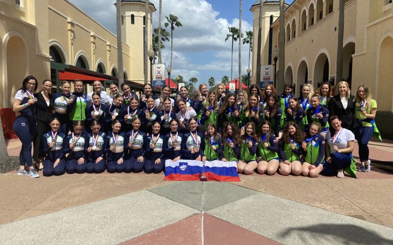 slovenska cheer reprezentanca.JPG