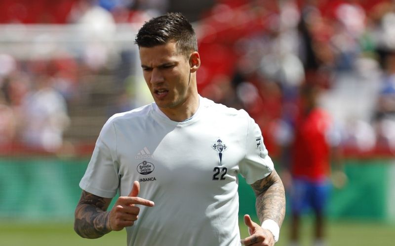 Santi Mina