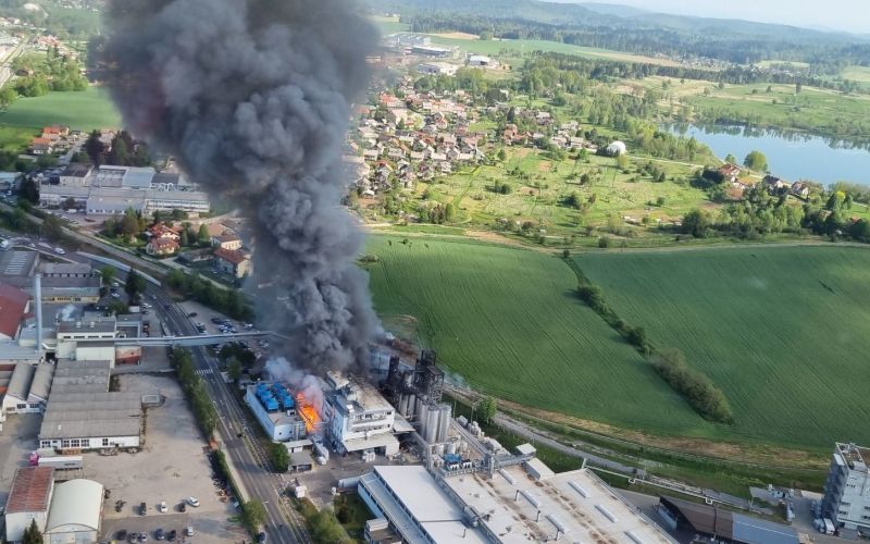 melamin, kočevje, eksplozija, požar