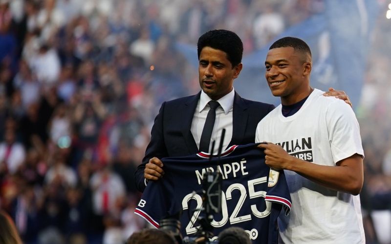 khelaifi mbappe psg.jpg