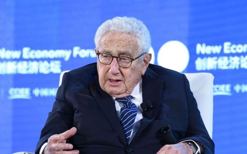 henry kissinger.jpg