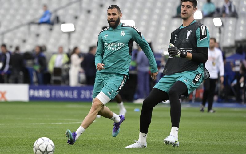 Benzema Courtois.jpg