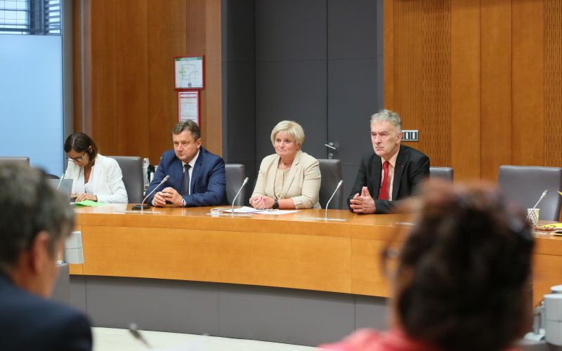 jonas znidarsic dz.jpg
