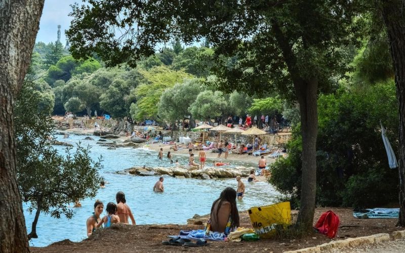 rovinj, hrvaška plaža, jadran