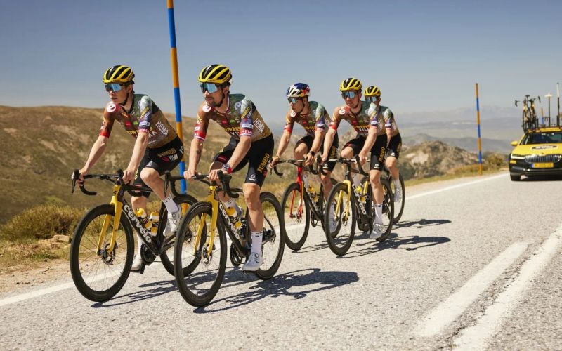 roglic jumbo visma.jpg
