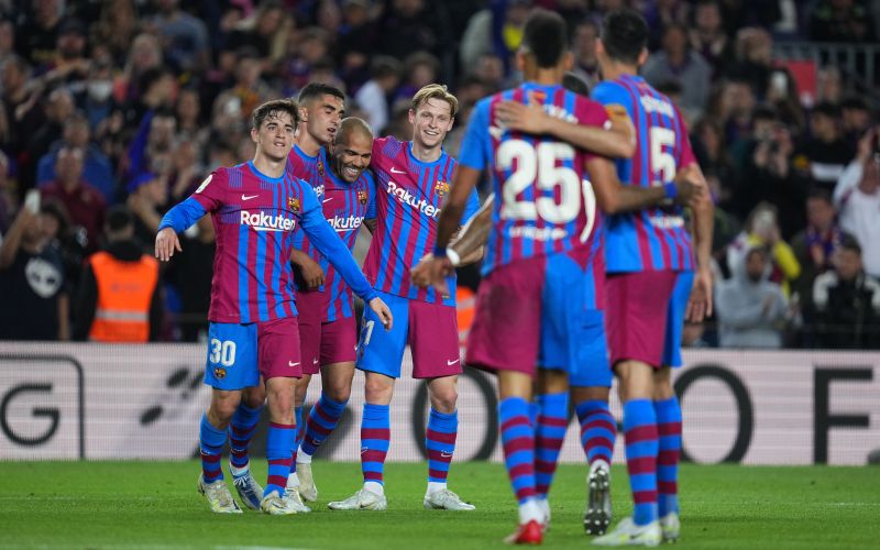 de jong barcelona.jpg