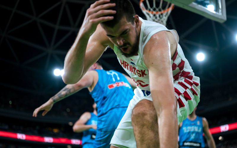 ivica zubac luka dončić.jpg