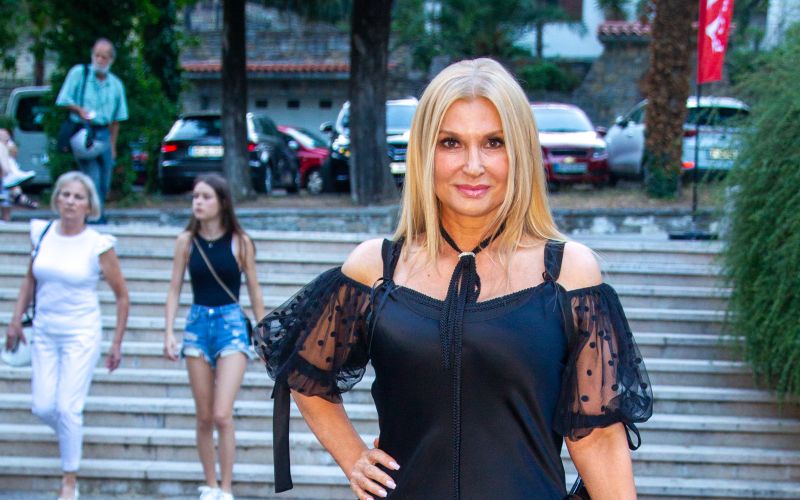 Ena lepših in elegantnejših dam na letošjnem festivalu, Helena Blagne