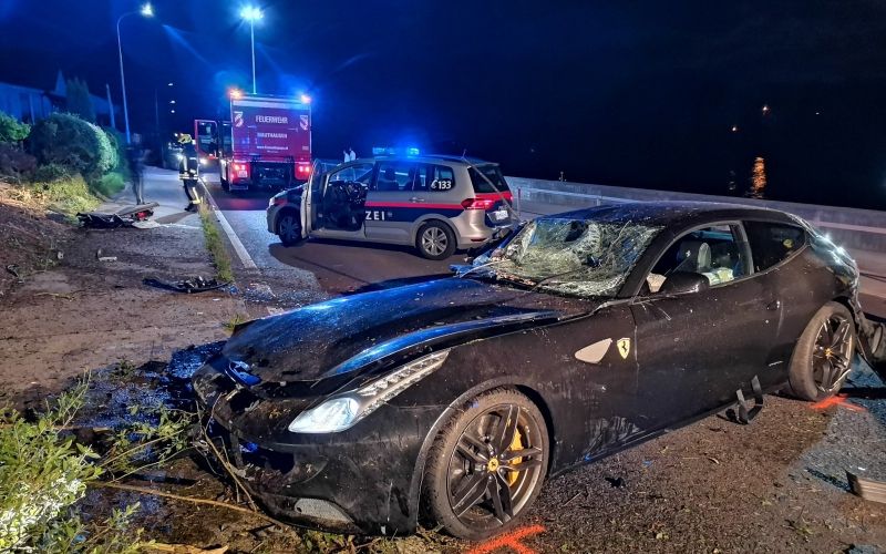 ferrari-ff