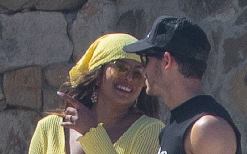 priyanka-chopra-in-nick-jonas