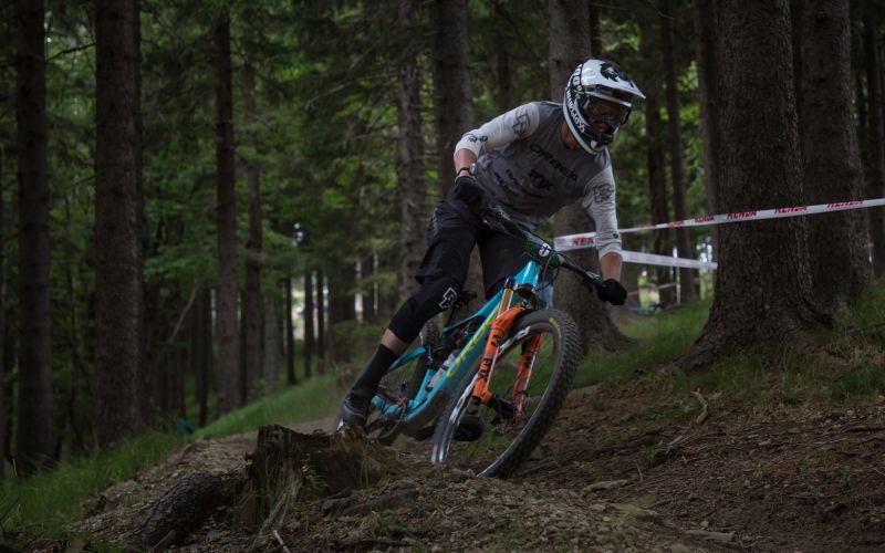 096-21-enduro.jpg