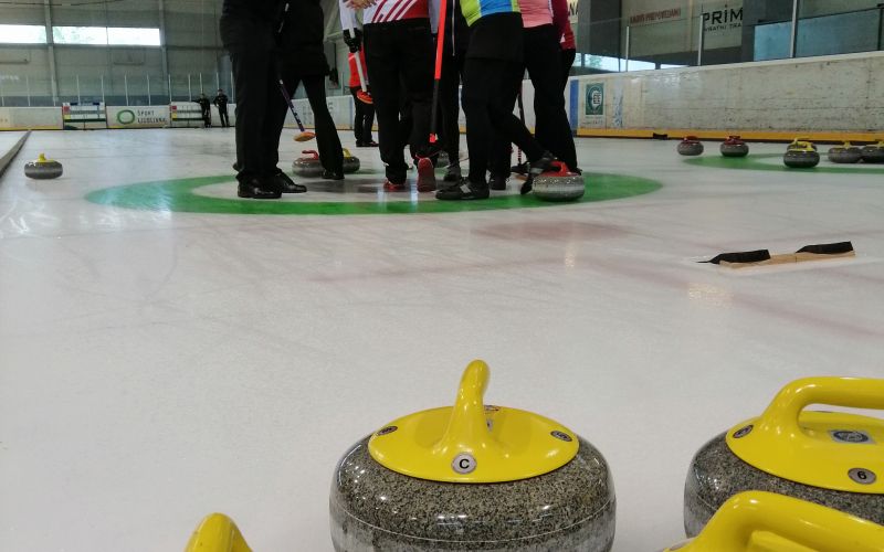 096-22-curling 2.jpg