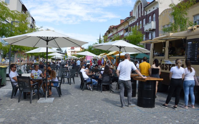 sočna-vilica, slovenska-ulica, festival-ulične-kulinarike
