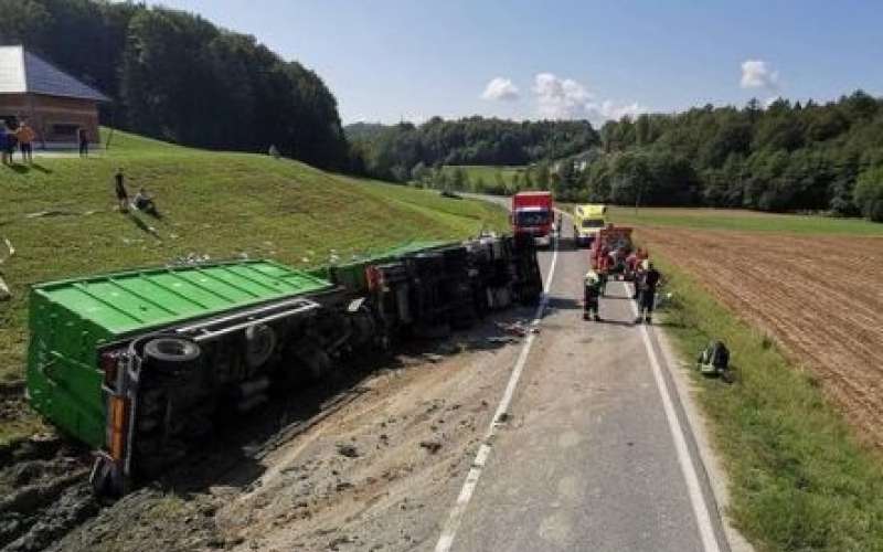tovornjak, pnevmatika, rogaška slatina.jpg