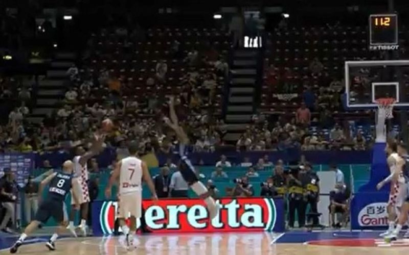 giannis.jpg