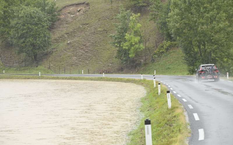 poljanska sora, poplave, žiri1.jpg