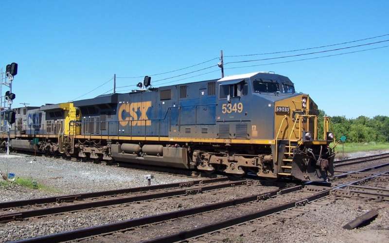 CSX_5349_GE_ES44DC.jpg