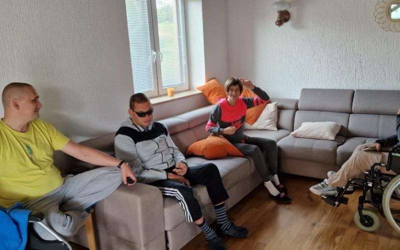 _zbusecavas__1_.jpg