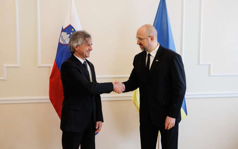 robert golob, denis šmihal.jpg