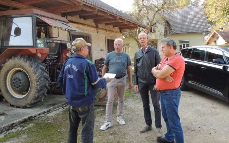 kmet, pomoč, civilna iniciativa.jpg