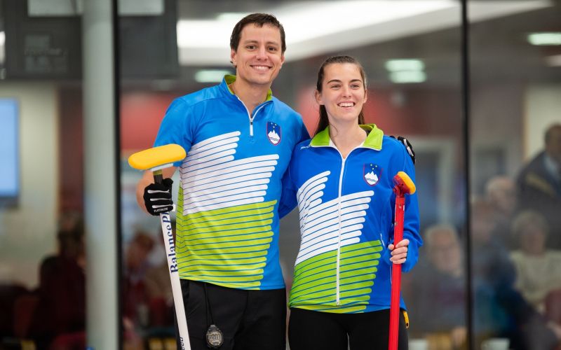 slovenija mesana curling3.jpg