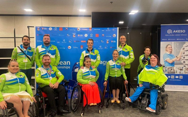 slovenija paraples.jpg