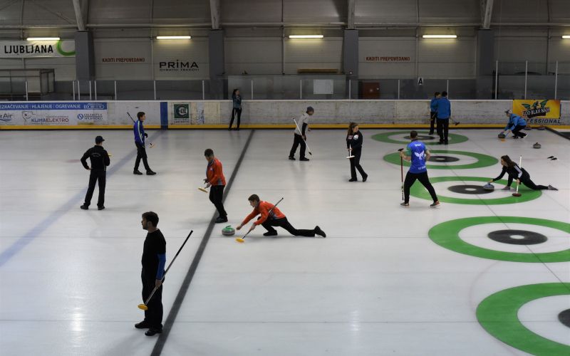 curling ljubljana.jpg