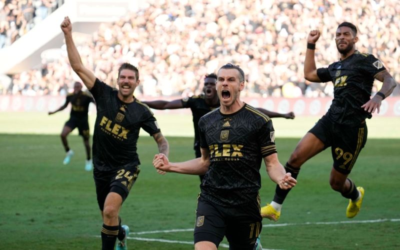 bale los angeles.jpg