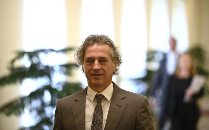 Robert Golob