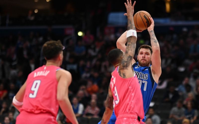 doncic dallas (2).jpg