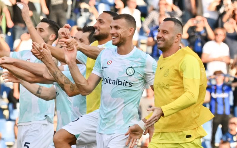 dzeko handanovic profi.jpg