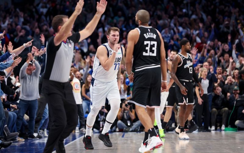 doncic dallas (2).jpg