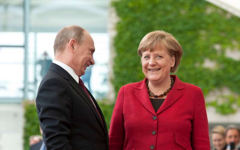 Vladimir Putin, Angela Merkel