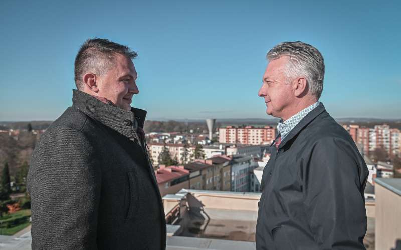 andrej-mešič, damjan-anželj, anželj, mešič, 2-krog, moms, lokalne-volitve-2022, anželj-vs-mešič