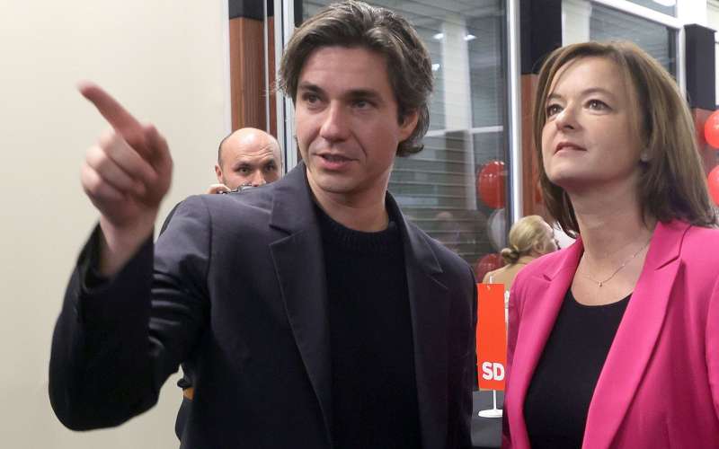 luka mesec, tanja fajon.JPG