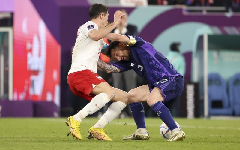 lewandowski messi.jpg