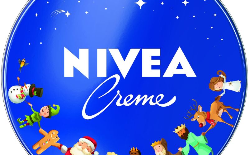 Univerzalna modra krema NIVEA v praznični podobi (1).jpg